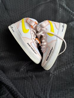 Nike Air Force 1 Mid '07 Feel Love
