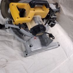 DeWalt 12" Chopsaw