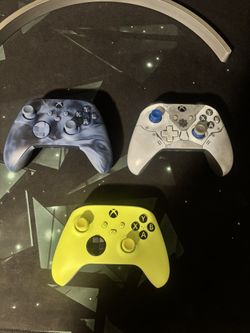 Used And Worn Controllers Bundle PLEASE READ FULL DESCRIPTION