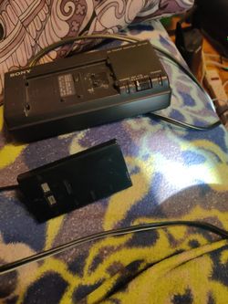 Sony Camcorder Power Adapter Model AC-V35