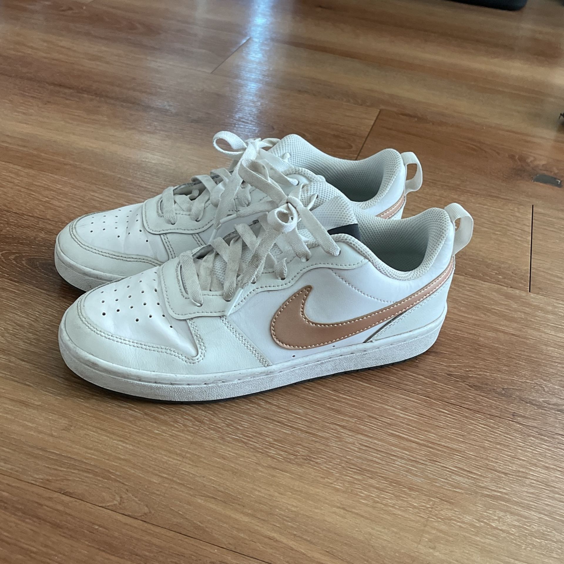 Nike Shoes 6.5y
