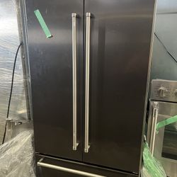  2019 36” Black Stainless Kitchenaid Built In Refrigerator