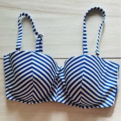 Shade & Shore underwired bikini top 38DD Blue & White chevron stripes
