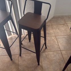 4 Barstools 