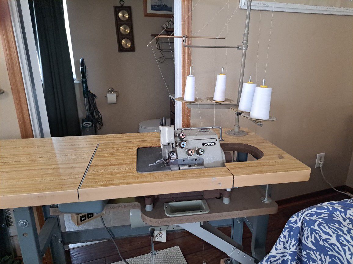 Commercial Serger Brother Sewing Machine
