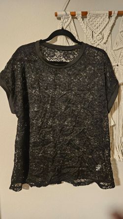 Black Lace Short Sleeve Top