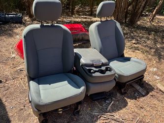 2013-2018 Dodge Ram 1500 Cloth Seats Great Conditions