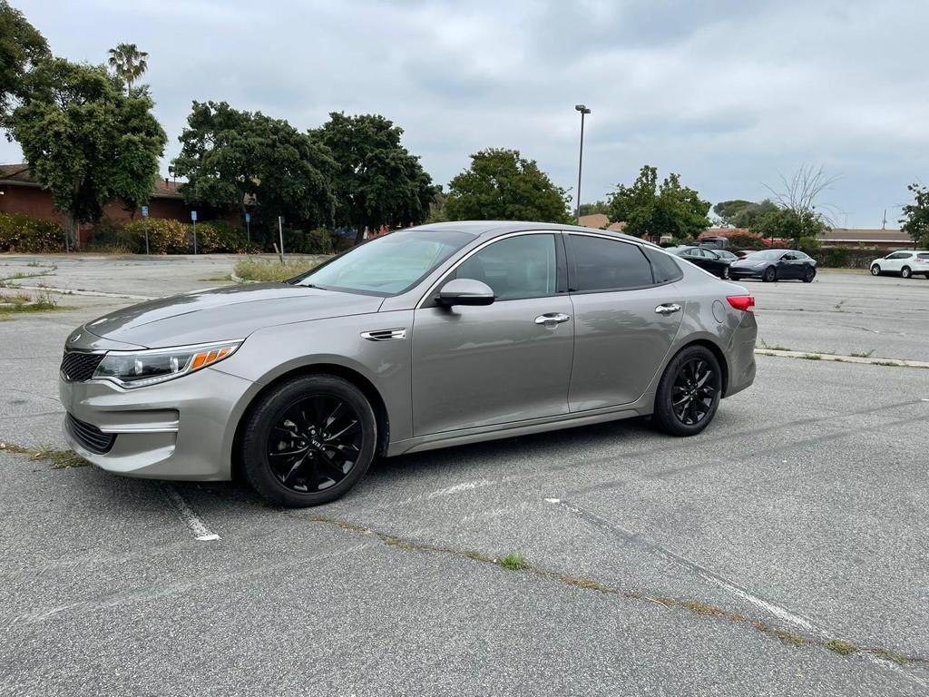 2017 KIA Optima