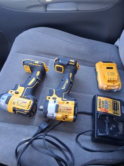 DeWalt Impacts 