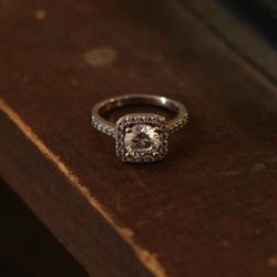 Natural Diamond Engagement Ring