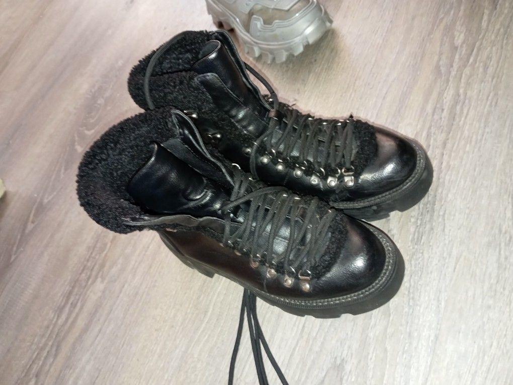Black Boots NICE 