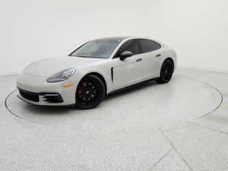 2018 Porsche Panamera