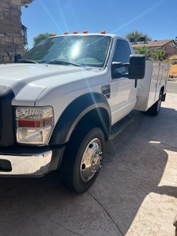 Ford F550 service truck