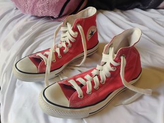 converse tennis shoes  size 8
