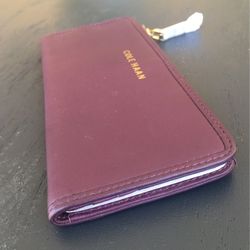 Women’s Leather Wallet