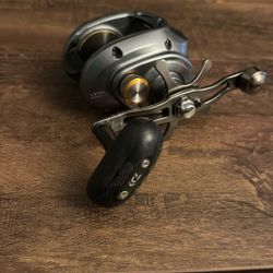 Daiwa Lexa 400 HS-p
