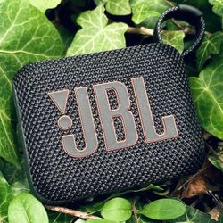 JBL Go4 