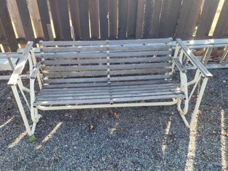 Glider Swing