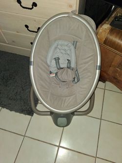 Bluetooth/self rocking baby chair