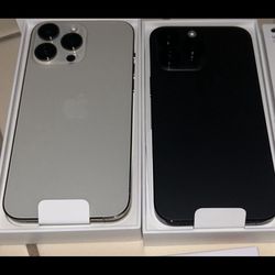 Two iPhone 15 Pro Maxes(256gb)(Natural Titanium)