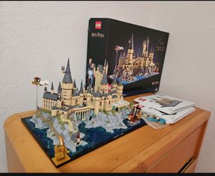 LEGO Harry Potter Hogwarts Castle and Grounds