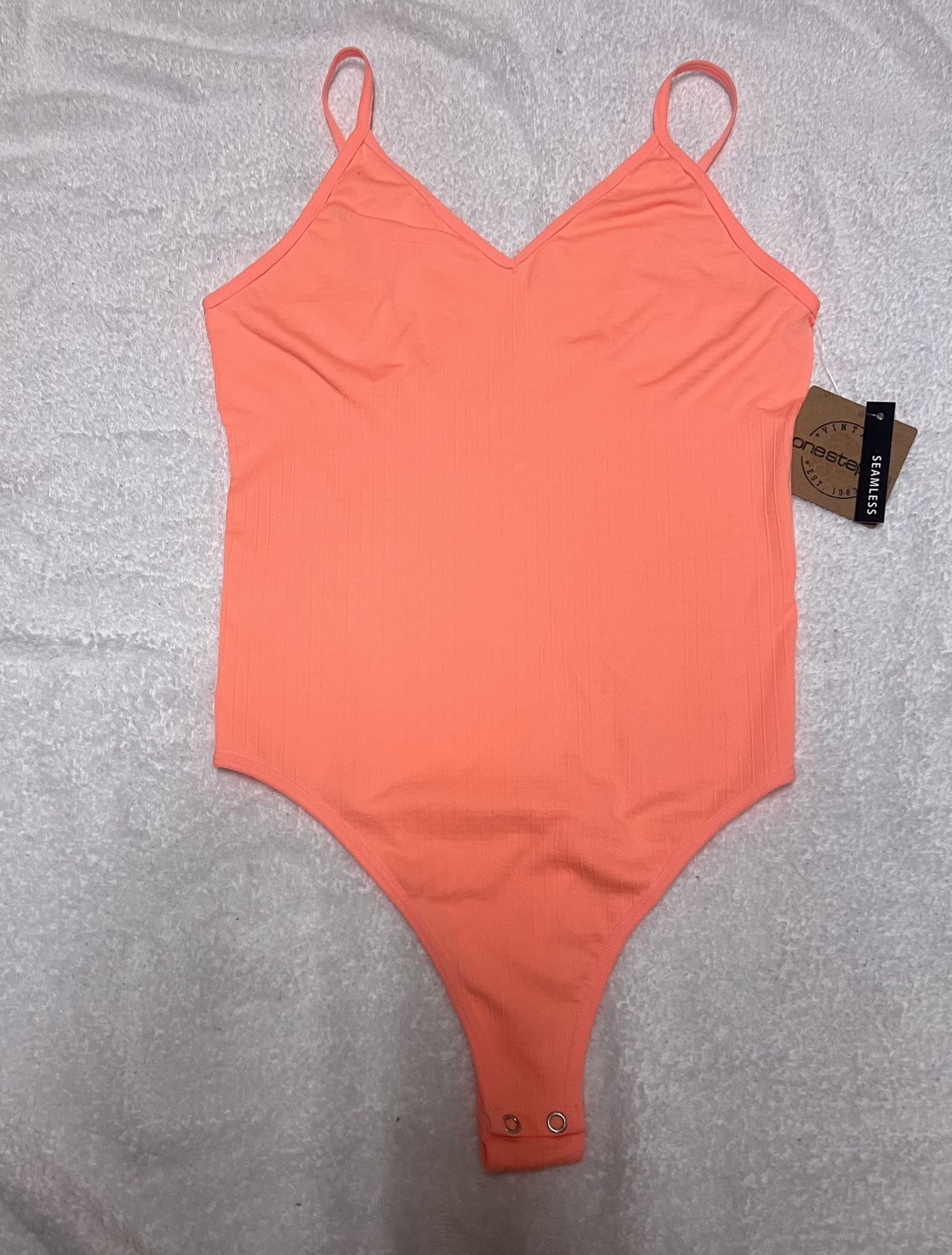 women's bodysuit tops/Size:L/XL/$5