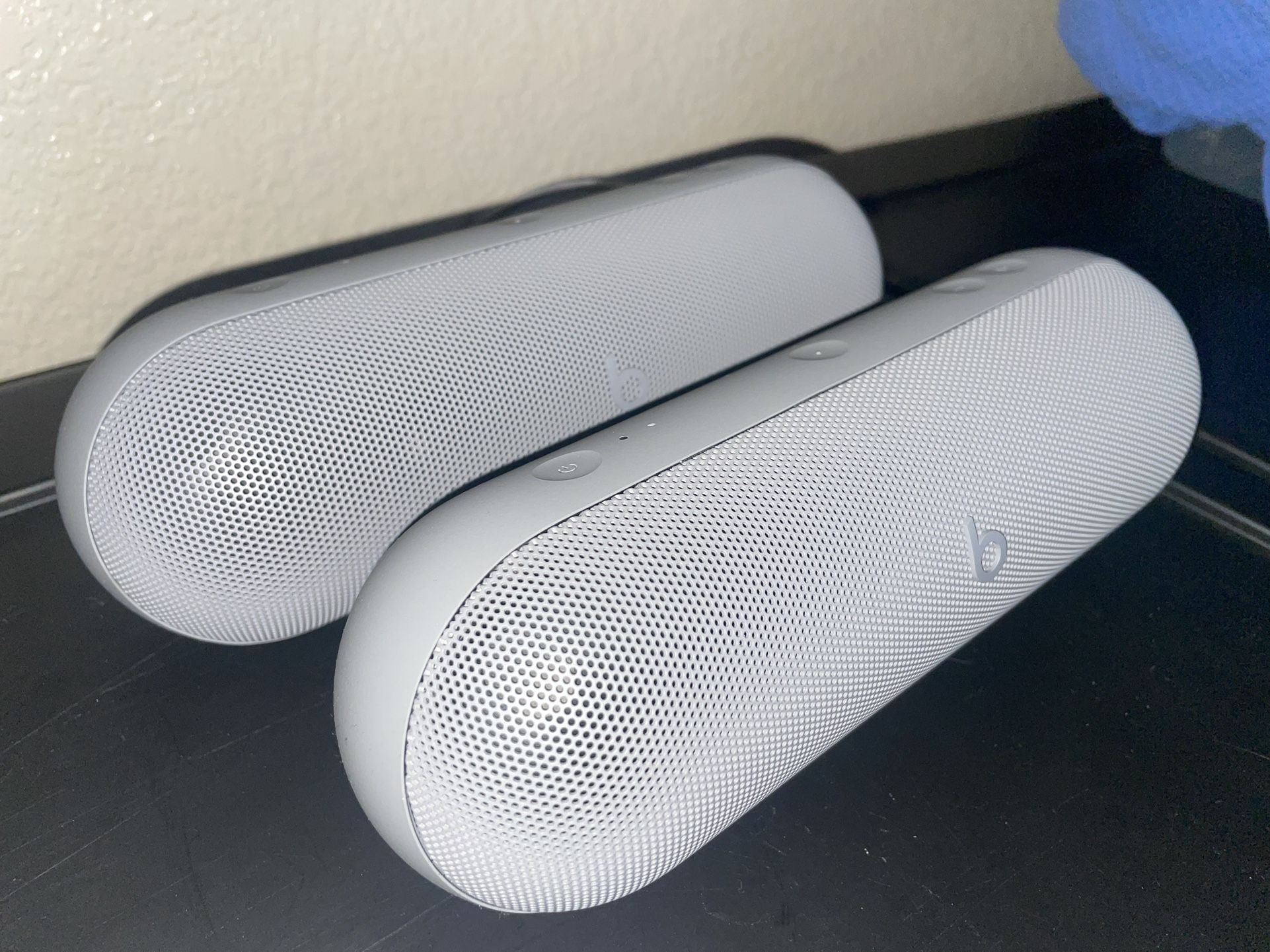 Beats Pill X Kim K Edition Speaker
