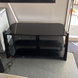3 -tier Entertainment Stand