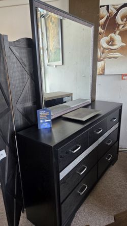 Black Dresser and Mirror w/LED New
