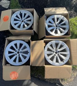 235/40-19  Aluminum Alloy Wheel Rims