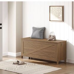 39.4" Toy Chest, Sturdy Entryway Storage Chest with Safety Hinges, Retro Toy Box, Wooden Look Accent Furniture for Living Room, Bedroom, Honey Brown $