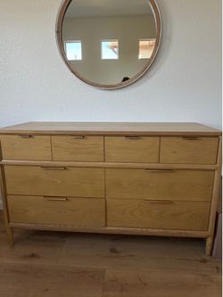 West Elm Kids 8-Drawer Dresser – Solid Wood – Great Storage