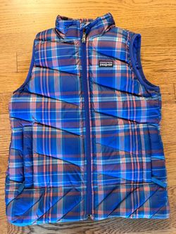 Patagonia down vest - girls size small (8)