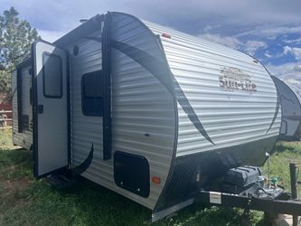 2019 sunlight bunk, model front queen