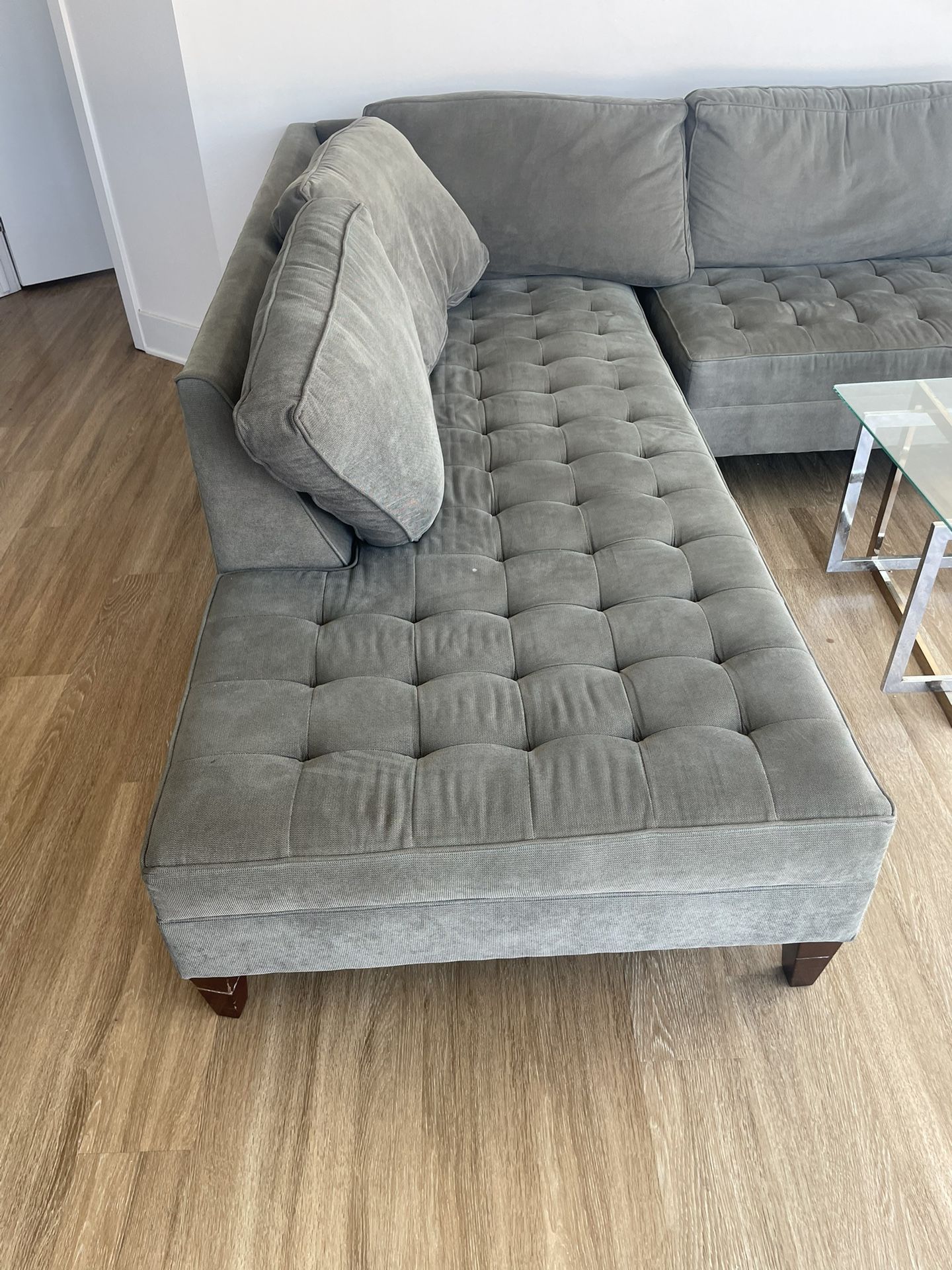 L Couch 