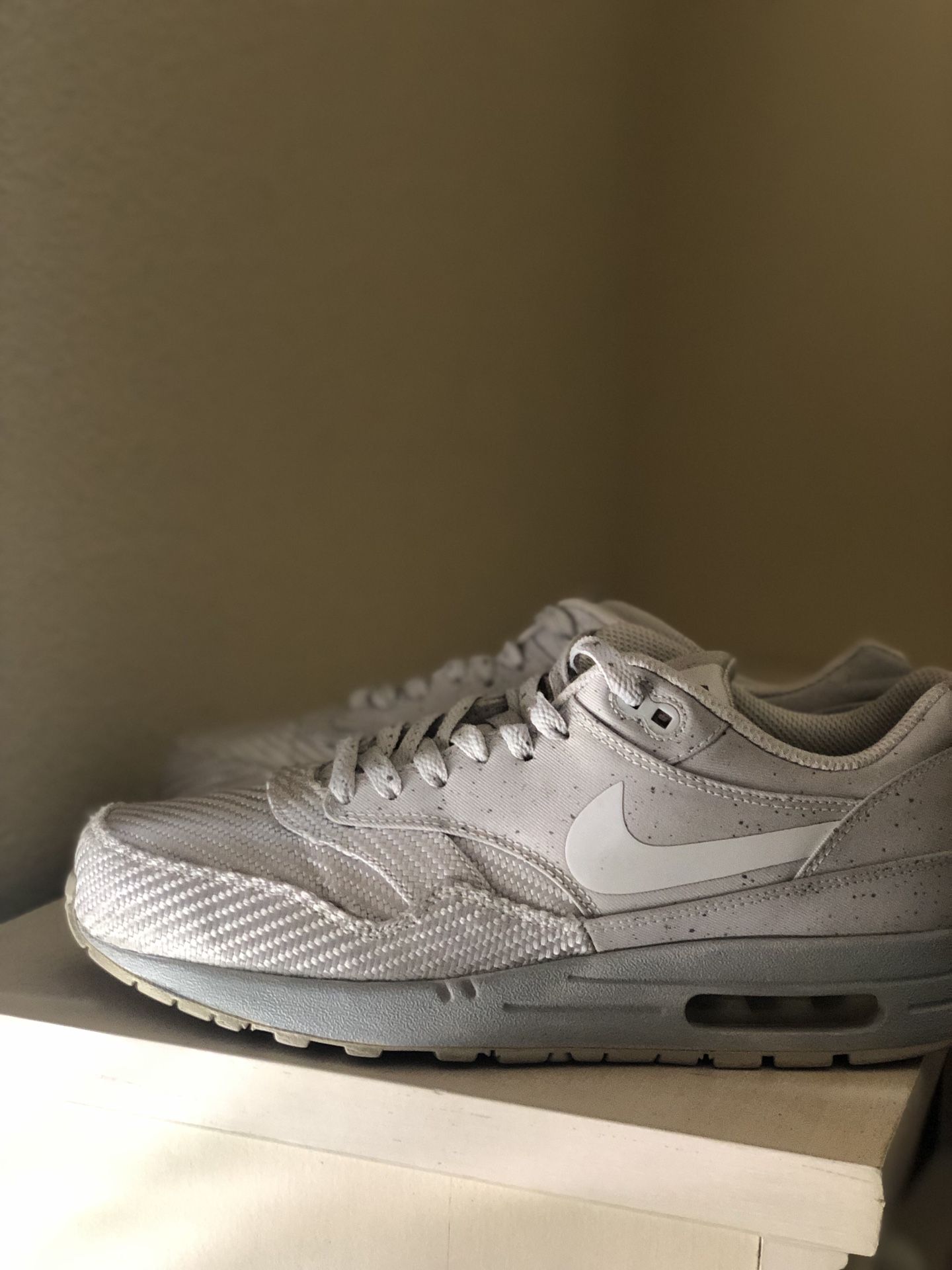 Nike air max 1 monotones