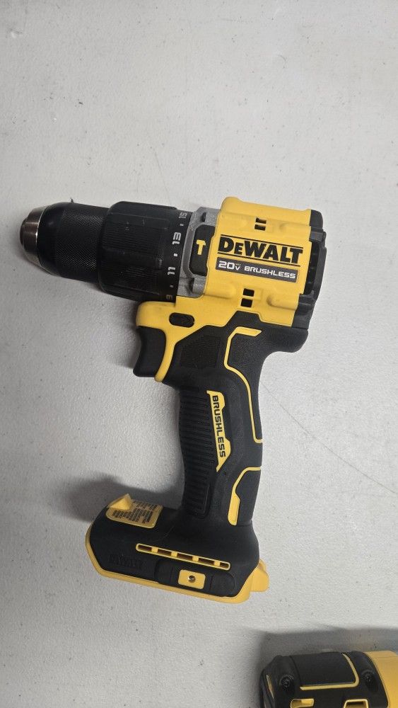 Dewalt 20v Atomic Drill New ***
