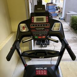 SOLE F63 Treadmill For Sale In Very Good Condition.