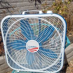 LASKO 3 SPEED BOX FAN 