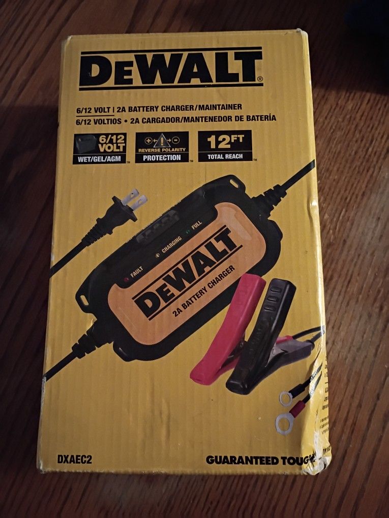 DeWalt 6/12 Volt Battery Charger/Maintainer