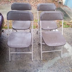 4 Folding Chairs In Good Used Condition 