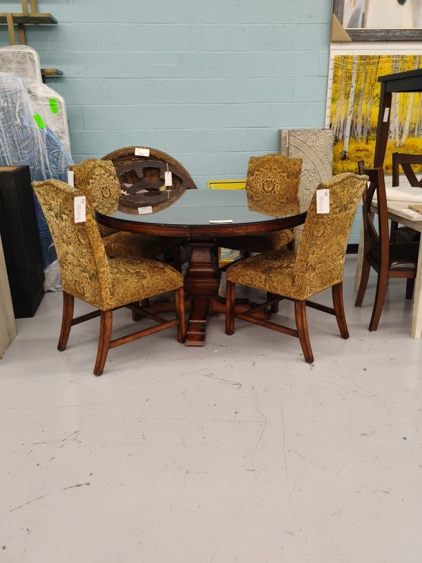 Dining Set