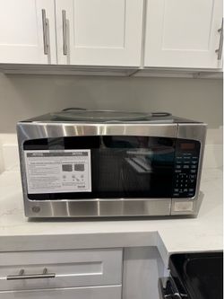 GE® 2.0 Cu. Ft. Capacity Countertop Microwave Oven