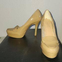 Nine & Co Tan Heels