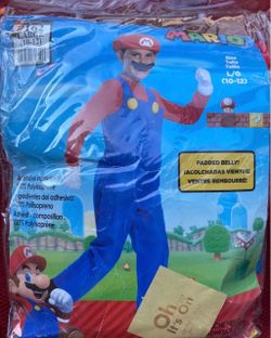 Halloween.    Esta completo todo.