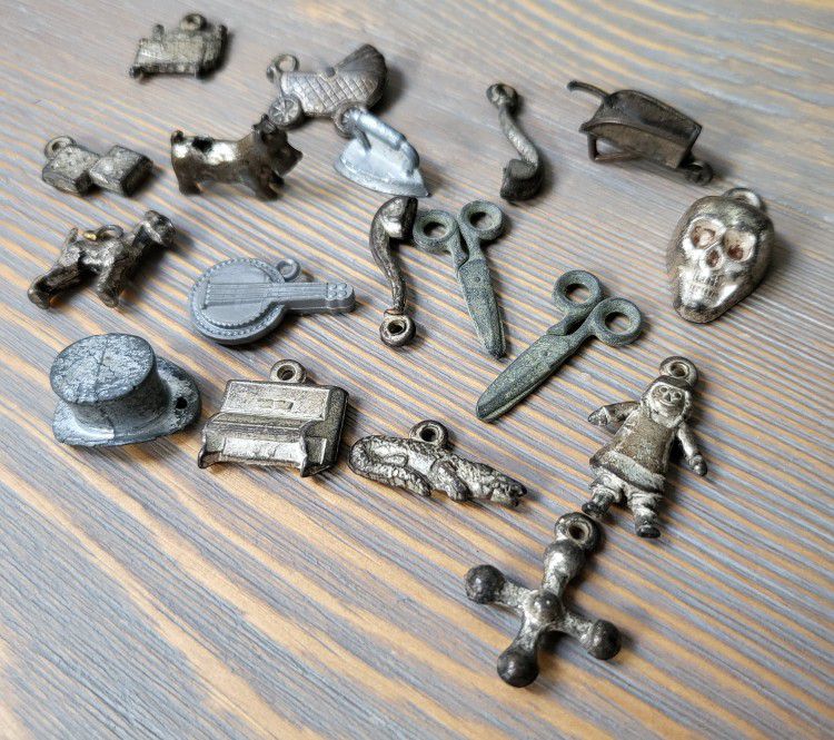 Vintage Pewter Colored Charms 