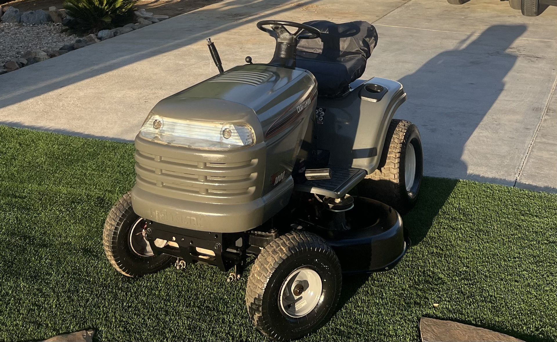 Riding Lawnmower