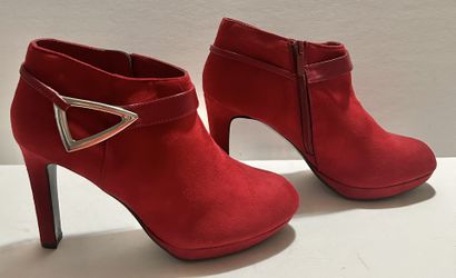 IMPO Tootie Faux Suede Ankle Boots