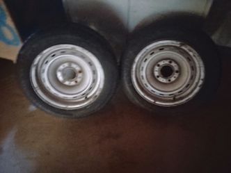 4 Chevy truck wheels 15x8 and 15x7