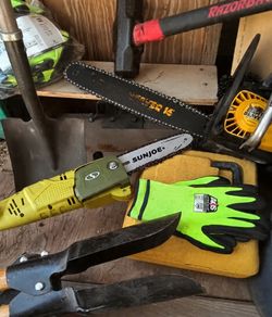 Sun Joe Electric Pole Saw, Gas powered chain Saw, shovel, post digger lot